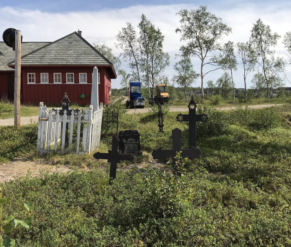 Kautokeino church and cemetery.